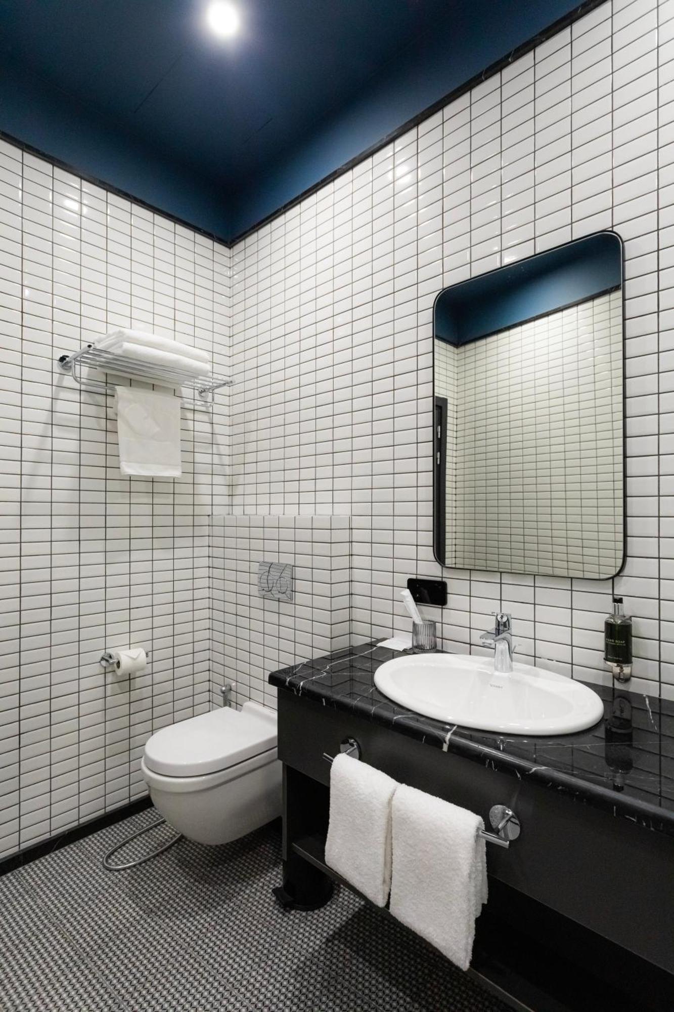Puris Moedani Boutique Hotel Тбилиси Экстерьер фото