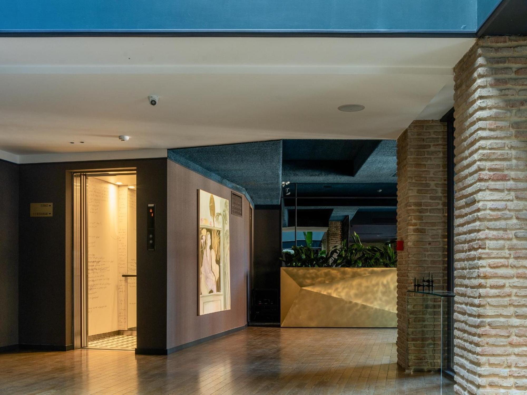 Puris Moedani Boutique Hotel Тбилиси Экстерьер фото