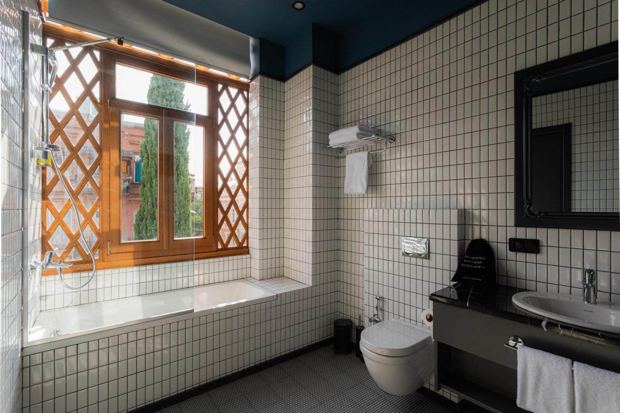Puris Moedani Boutique Hotel Тбилиси Номер фото